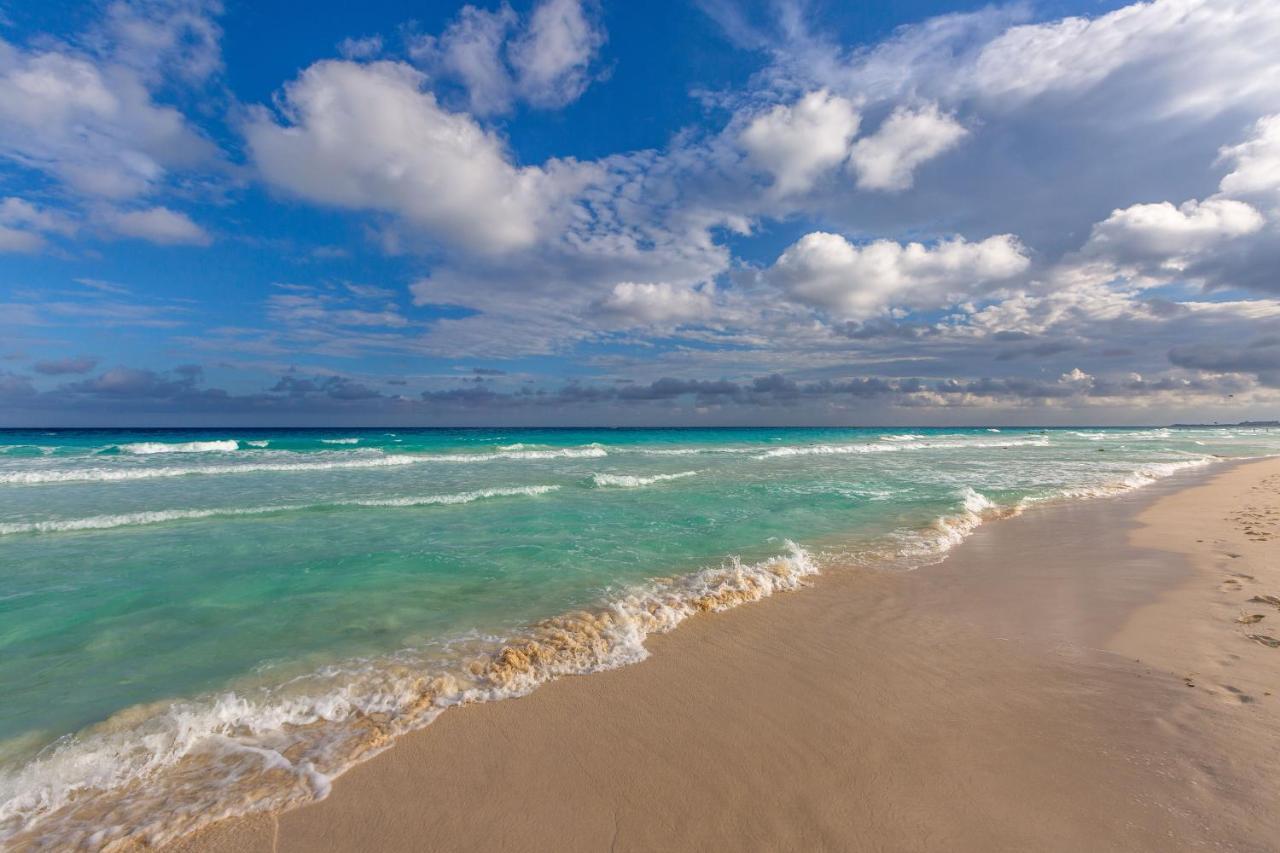 Brisas Beach & Ocean Front Vacation Apartments Cancun Zona Hotelera Exterior photo