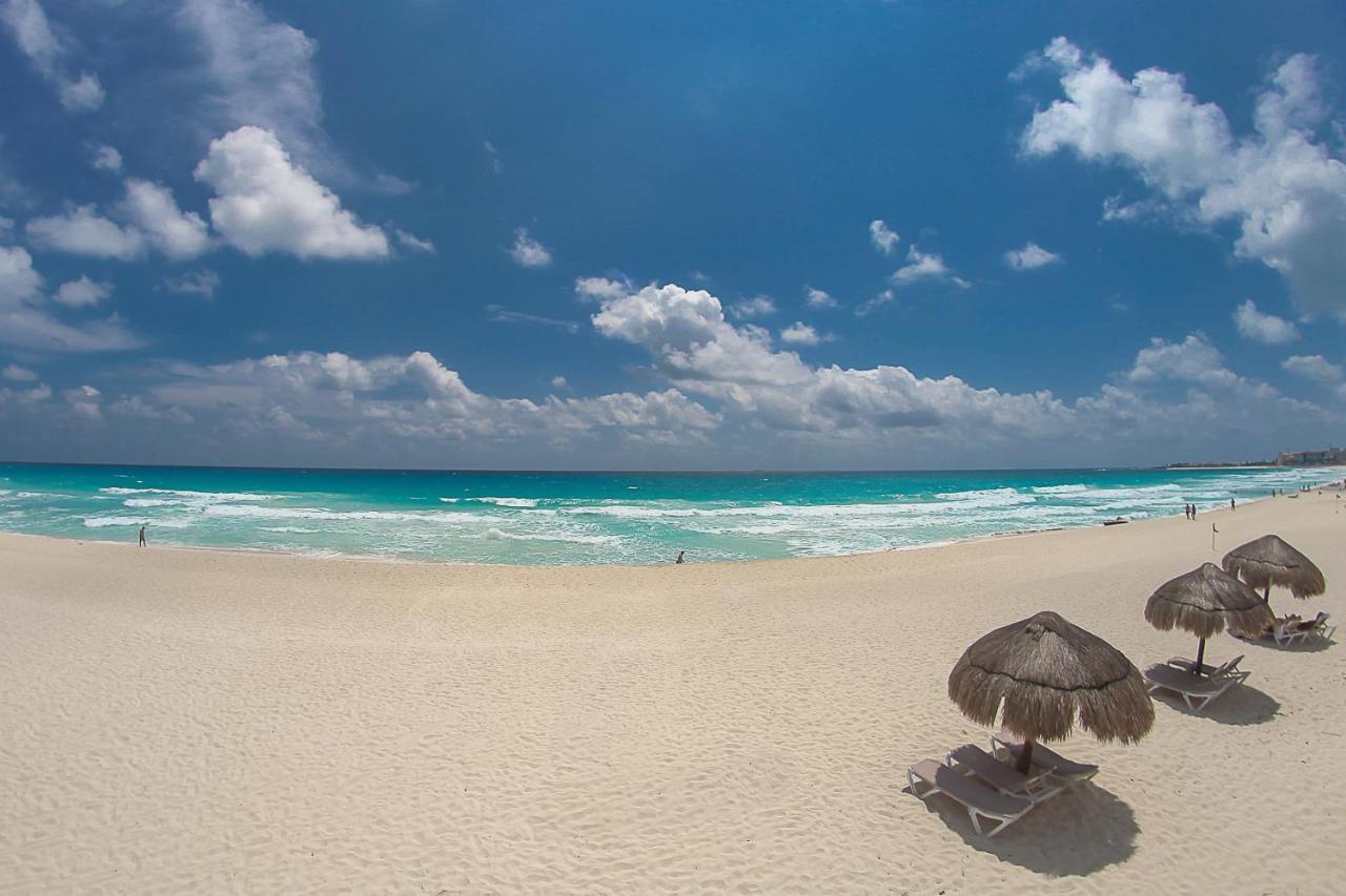 Brisas Beach & Ocean Front Vacation Apartments Cancun Zona Hotelera Exterior photo