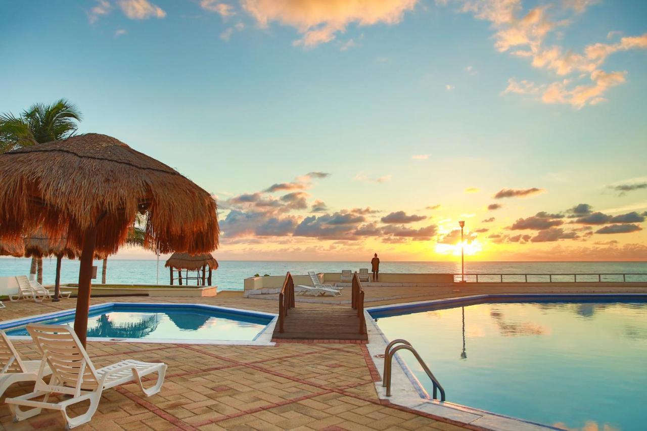 Brisas Beach & Ocean Front Vacation Apartments Cancun Zona Hotelera Exterior photo
