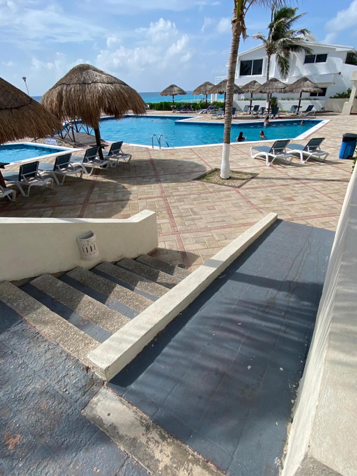 Brisas Beach & Ocean Front Vacation Apartments Cancun Zona Hotelera Exterior photo