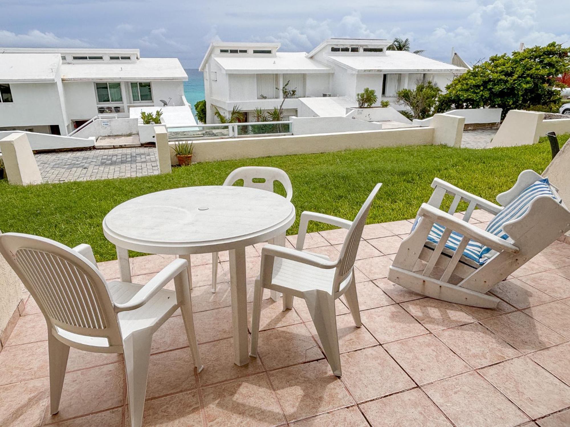 Brisas Beach & Ocean Front Vacation Apartments Cancun Zona Hotelera Exterior photo